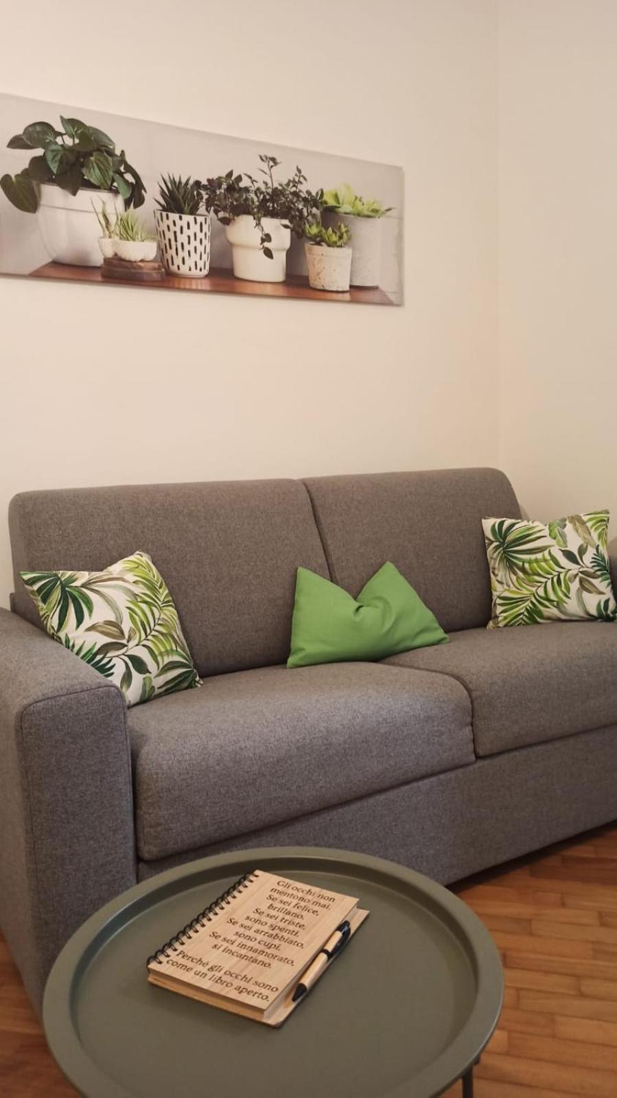 Amare Apartment Reggio Emilia Bagian luar foto